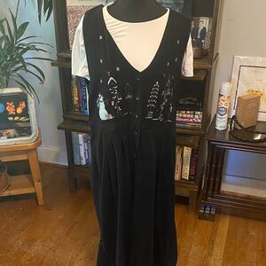 Vintage 90’s Black Sleeveless Christmas Teacher Dress with Embroidered Details